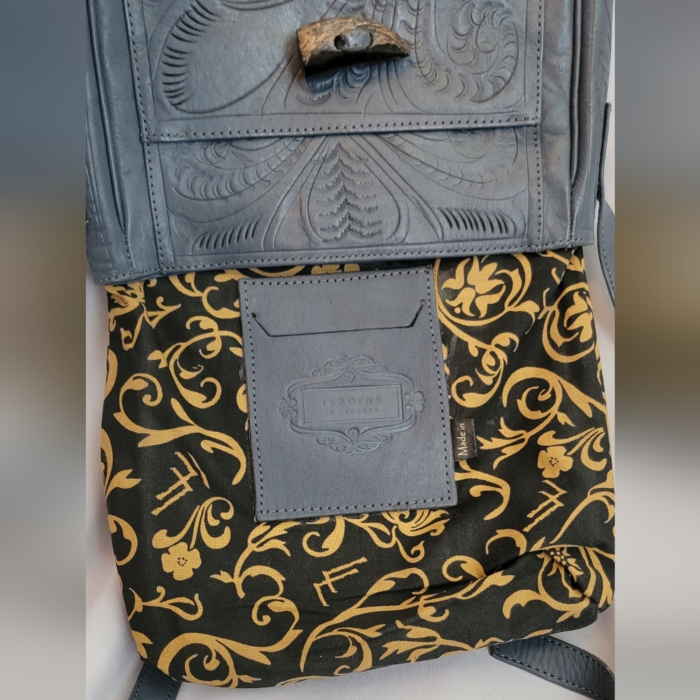 Leaders In Leather Tooled Crossbody Bag - Picture 9 of 13
